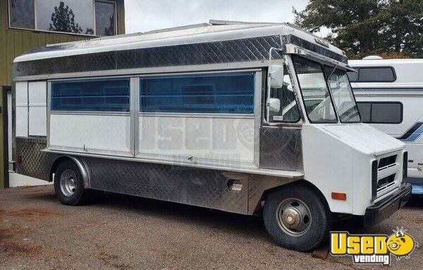 1979 Stepvan Kitchen Food Truck All-purpose Food Truck Montana Gas Engine for Sale