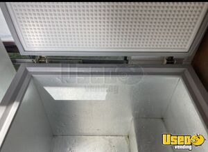 1980 Chateau All-purpose Food Truck Deep Freezer New York Gas Engine for Sale