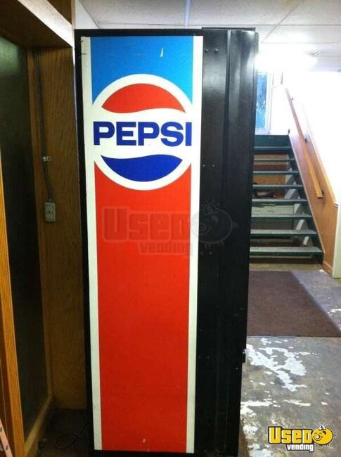 1980 Dixie Narco Soda Machine Wisconsin for Sale