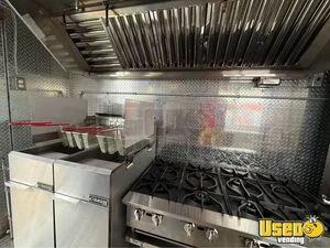 1980 Grumman Olson All-purpose Food Truck Stainless Steel Wall Covers Texas Gas Engine for Sale