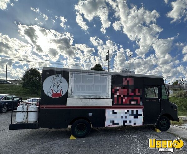 1981 P30 Step Van Kitchen Food Truck All-purpose Food Truck Missouri Gas Engine for Sale