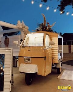 1982 Ape Coffee & Beverage Truck Exterior Lighting California Gas Engine for Sale