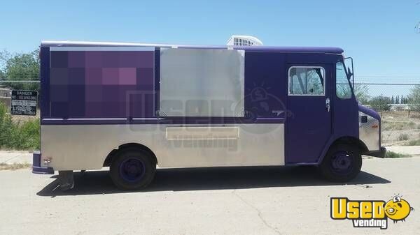 1982 Chevrolet P30 Grumman Olson Lunch Serving Food Truck Texas Gas Engine for Sale