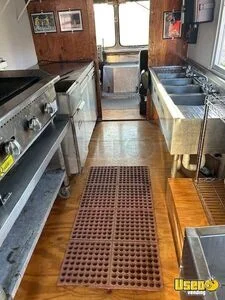 1982 P-series All-purpose Food Truck Electrical Outlets Ohio Gas Engine for Sale