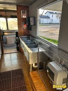 1982 P-series All-purpose Food Truck Interior Lighting Ohio Gas Engine for Sale