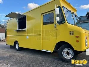 1982 P-series All-purpose Food Truck Ohio Gas Engine for Sale