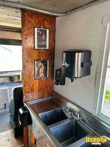 1982 P-series All-purpose Food Truck Triple Sink Ohio Gas Engine for Sale
