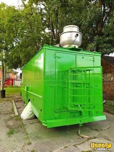 1982 P30 All-purpose Food Truck Air Conditioning Texas for Sale