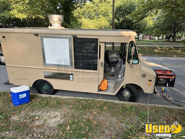 1982 P30 All-purpose Food Truck Delaware Gas Engine for Sale