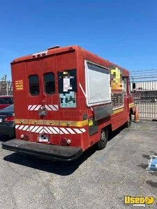 1982 P30 All-purpose Food Truck Prep Station Cooler California Gas Engine for Sale