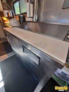 1982 P30 Kitchen Food Truck All-purpose Food Truck Concession Window Arkansas Gas Engine for Sale