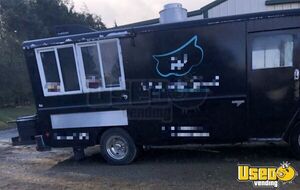 1982 P30 Kitchen Food Truck Kitchen Food Trailer Air Conditioning South Carolina Gas Engine for Sale