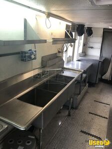 1982 P30 Kitchen Food Truck Kitchen Food Trailer Generator South Carolina Gas Engine for Sale