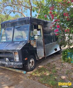 1982 P30 Step Van All-purpose Food Truck All-purpose Food Truck Florida Gas Engine for Sale