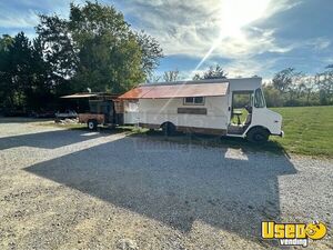 1982 P30 Step Van Barbecue Food Truck Indiana Diesel Engine for Sale