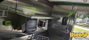 1982 P30 Step Van Kitchen Food Truck All-purpose Food Truck Breaker Panel Massachusetts Gas Engine for Sale