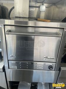 1982 P30 Step Van Kitchen Food Truck All-purpose Food Truck Exterior Customer Counter Florida Gas Engine for Sale