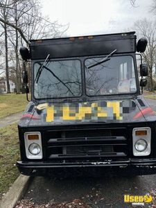1982 P3500 Kitchen Food Truck All-purpose Food Truck Concession Window Maryland Gas Engine for Sale