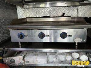1982 P3500 Kitchen Food Truck All-purpose Food Truck Microwave Maryland Gas Engine for Sale