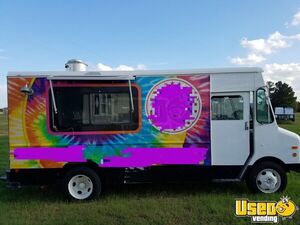 1983 Box Truck Kitchen Food Truck All-purpose Food Truck Oklahoma Gas Engine for Sale