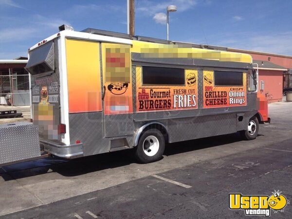 1983 Chevy P30 All-purpose Food Truck California Gas Engine for Sale