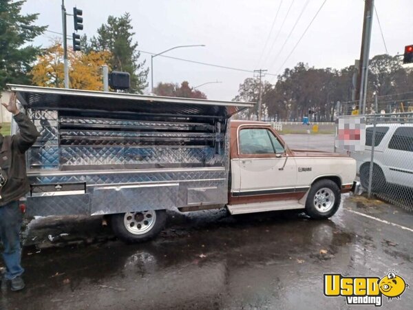 1983 D150 Lunch Serving Food Truck Lunch Serving Food Truck Oregon for Sale