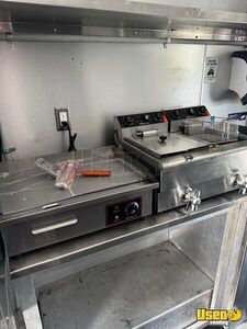 1983 Food Truck All-purpose Food Truck Exterior Customer Counter Florida Gas Engine for Sale