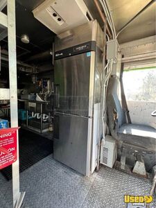 1983 Grumman Kitchen Food Truck All-purpose Food Truck Solar Panels Oregon Gas Engine for Sale