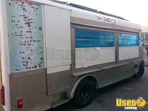 1983 P-30 Step Van Kitchen Food Truck All-purpose Food Truck California Gas Engine for Sale