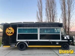 1983 P30 All-purpose Food Truck Concession Window California Gas Engine for Sale