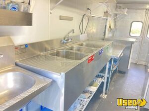 1983 P30 All-purpose Food Truck Exterior Customer Counter North Carolina Gas Engine for Sale