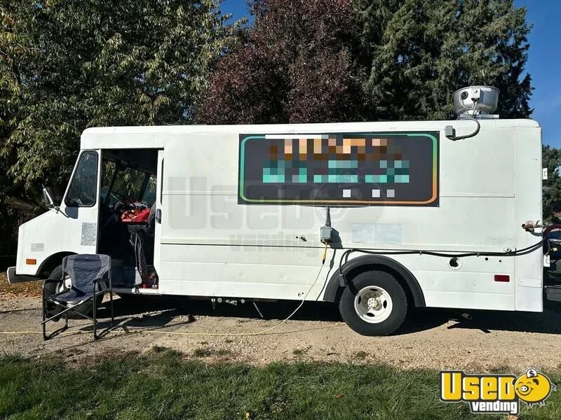 1983 P30 All-purpose Food Truck Idaho Gas Engine for Sale