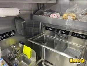 1983 P30 All-purpose Food Truck Refrigerator Florida Diesel Engine for Sale