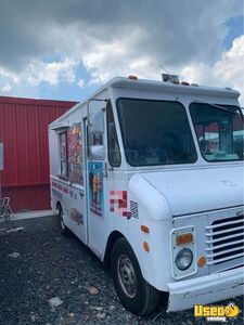 1983 P30 Ice Cream Truck Ice Cream Truck Concession Window New York Gas Engine for Sale