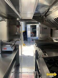 1983 Step Van Kitchen Food Truck All-purpose Food Truck Stainless Steel Wall Covers Florida Diesel Engine for Sale