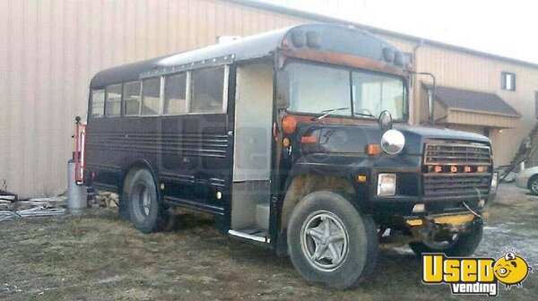 1984 B600 Kitchen Food Truck All-purpose Food Truck Illinois for Sale