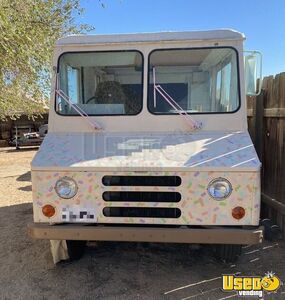 1984 Fj8c Ice Cream Truck Exterior Customer Counter California Gas Engine for Sale