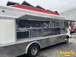 1984 Grumman Food Truck All-purpose Food Truck California Gas Engine for Sale