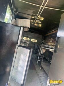 1984 Kitchen Food Truck All-purpose Food Truck Refrigerator Texas Gas Engine for Sale