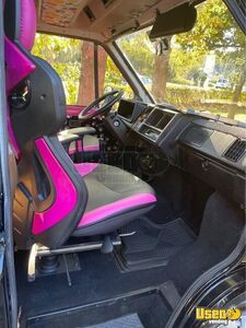 1984 Lesharo Turbo Pet Grooming Truck Pet Care / Veterinary Truck Additional 1 New York Diesel Engine for Sale