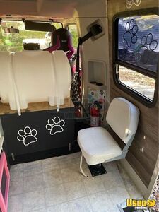 1984 Lesharo Turbo Pet Grooming Truck Pet Care / Veterinary Truck Fresh Water Tank New York Diesel Engine for Sale