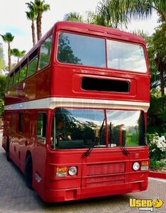 1984 Olympian Wood-fired Pizza Double Decker Bus Pizza Food Truck Cabinets California Diesel Engine for Sale