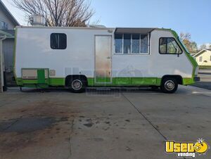 1984 P-30 Step Van Chassis Custom All-purpose Food Truck Colorado Gas Engine for Sale