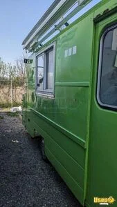 1984 P20 Kitchen Food Truck All-purpose Food Truck Concession Window Michigan Diesel Engine for Sale