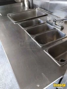 1984 P20 Kitchen Food Truck All-purpose Food Truck Hand-washing Sink Michigan Diesel Engine for Sale