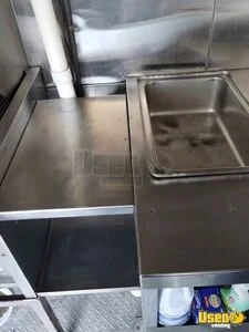 1984 P20 Kitchen Food Truck All-purpose Food Truck Interior Lighting Michigan Diesel Engine for Sale