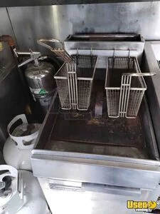 1984 P20 Kitchen Food Truck All-purpose Food Truck Pro Fire Suppression System Michigan Diesel Engine for Sale