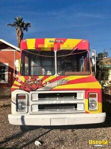1984 P30 All-purpose Food Truck All-purpose Food Truck Air Conditioning Arizona Gas Engine for Sale