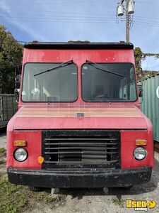 1984 P30 All-purpose Food Truck Concession Window Florida Gas Engine for Sale