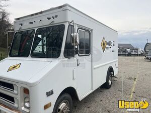 1984 P30 All-purpose Food Truck Concession Window Minnesota Gas Engine for Sale